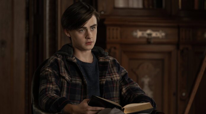 ‘Mr. Harrigan’s Phone’ is a coming-of-age story that lacks horror with a sentimental storyline