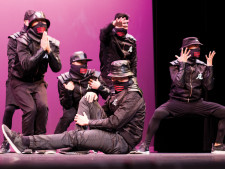 Kinjaz