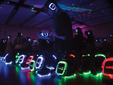 Features.DiscGlow.07.CMYK.JC