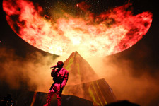 kanye-west-Yeezus-tour-at-Madison-Square-Garden-NYC-2013-55