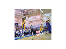sports.weekinreview.ucrathletics