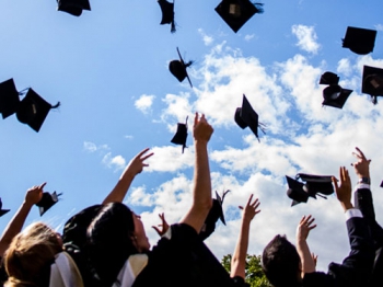 Graduation_caps