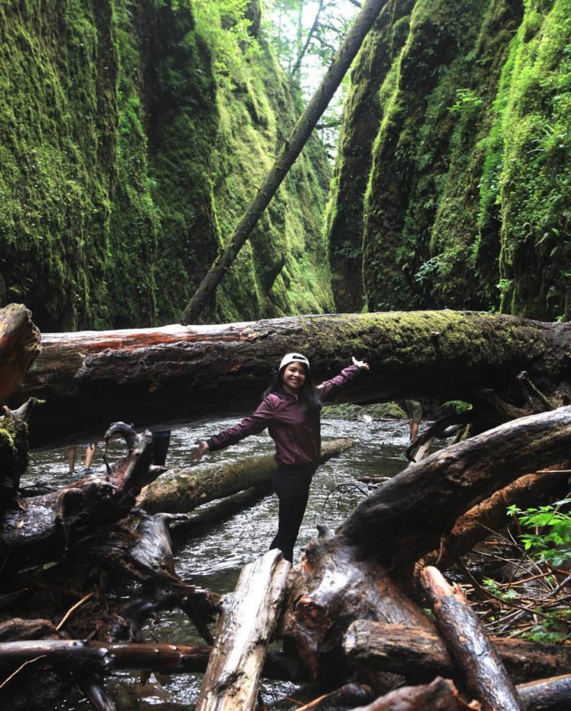 Hiking the Oneonta Gorge 