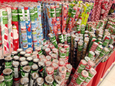 christmas_wrapping_paper_display1200x900
