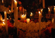 Feat_Day of the Dead2_Courtesy of J Mndz via Wikimedia Commons under CC BY-SA 2.0