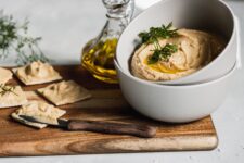 Feat_Hummus1_Courtesy of Pexels