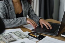 Feat_Survive Economics3_Courtesy of Pexels