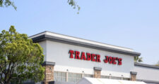 Feat_Trader Joes 1_Kelley Manzo _ The Highlander