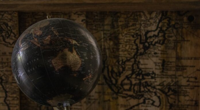 Six UCR alumni teamed up to establish a scholarship helps students chart course for science-to-policy careers