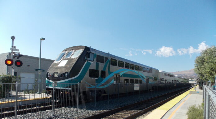 UCR students ride Metrolink for free