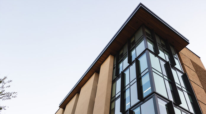 An unprecedented spring break power outage at Pentland Hills and Glen Mor upsets residents