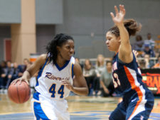 Junior, Leah Washington