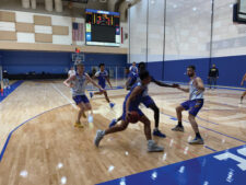 sports.MensBasketball.KevinContreas