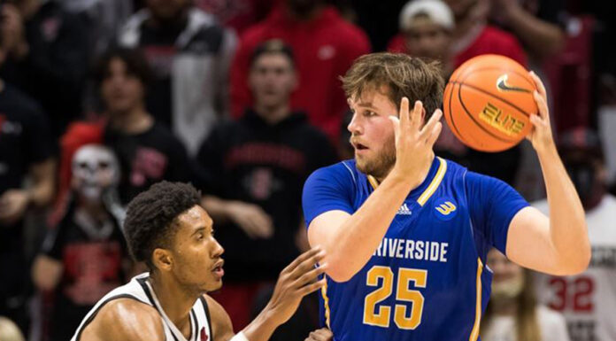 UC Riverside men’s basketball team squeaks out win against UC San Diego