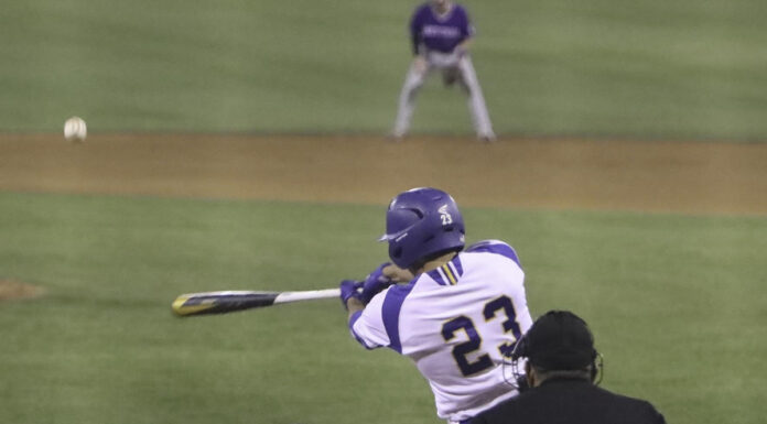 UC Riverside baseball team loses in a nail-biter against UC Santa Barbara