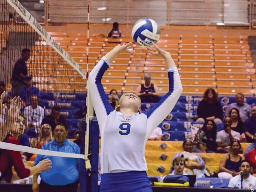 UCR Volleyball wins home thriller, finishes week with split Highlander